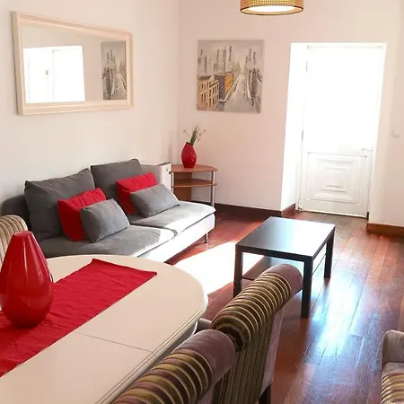 3 Bedroom, 3 Bathroom With Terrasse - Palma Apartment Lisbon